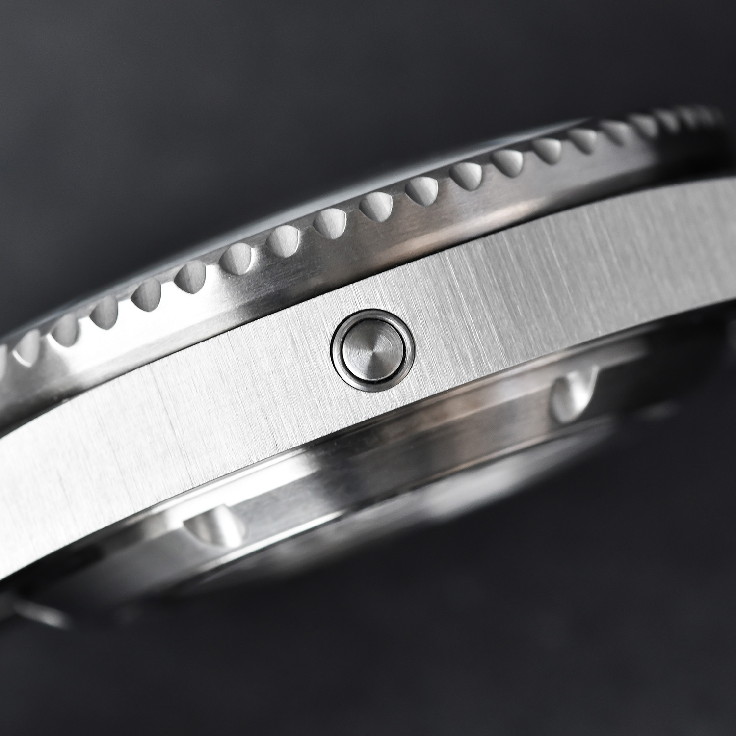 Diver One D1 500 Titanium Black V2 03