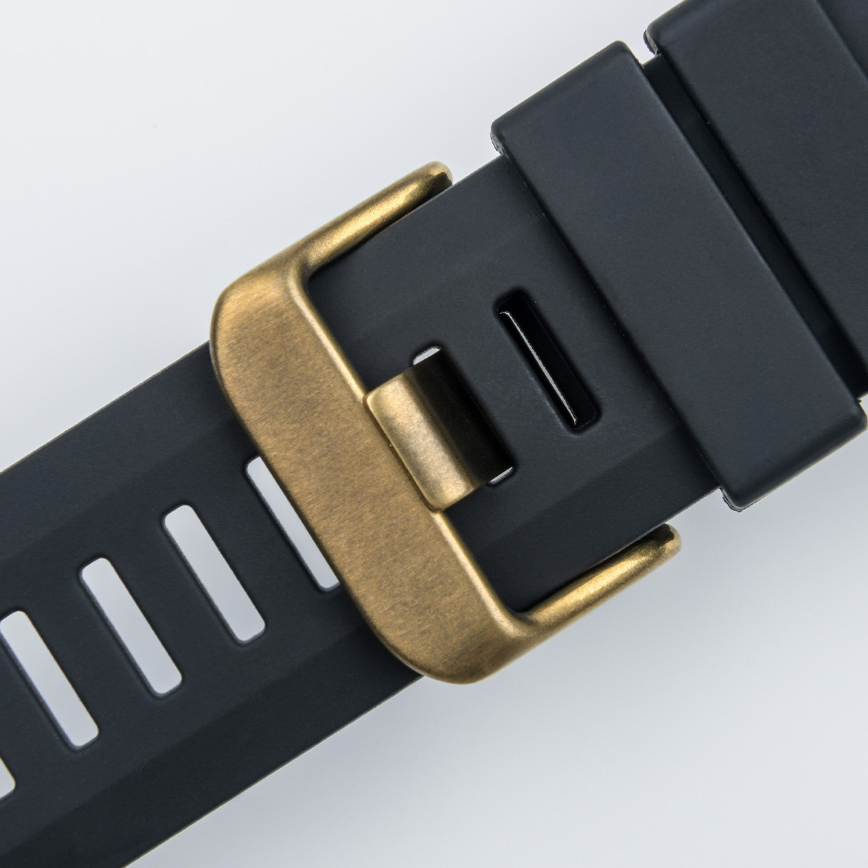 Scurfa Watches Strap Black Brass 02