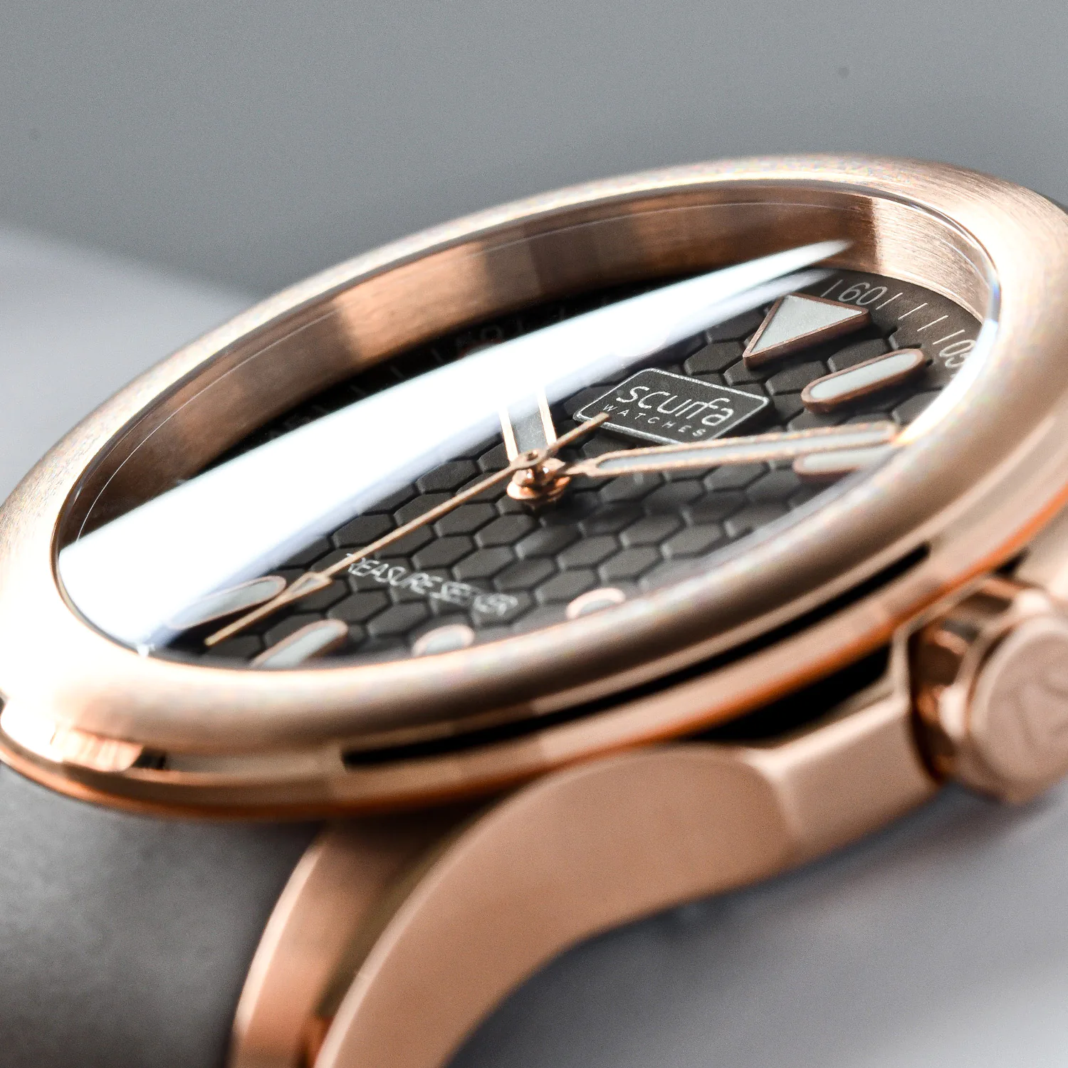 Treasure Seeker Men Brown Rosegold 07