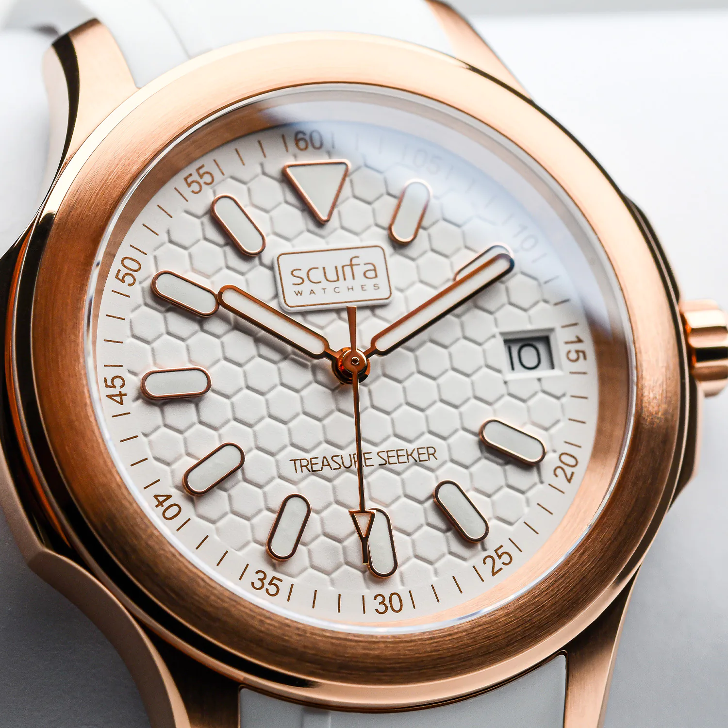 Treasure Seeker Women White Rosegold 09